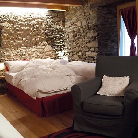 Bed and Breakfast Nuit A Pleiney Saint-Rhemy-En-Bosses Exterior foto