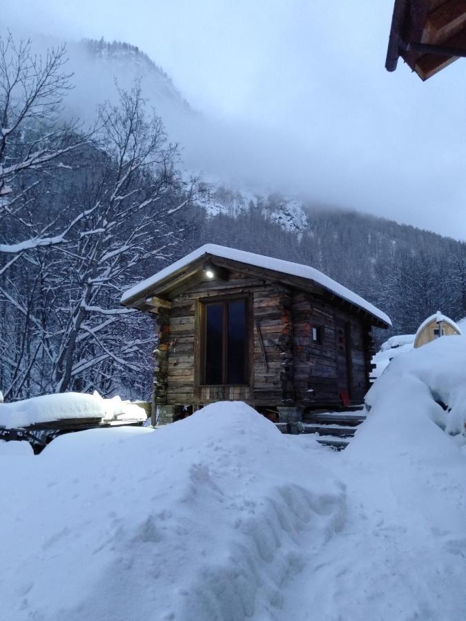 Bed and Breakfast Nuit A Pleiney Saint-Rhemy-En-Bosses Exterior foto