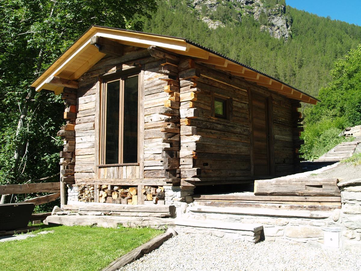 Bed and Breakfast Nuit A Pleiney Saint-Rhemy-En-Bosses Exterior foto