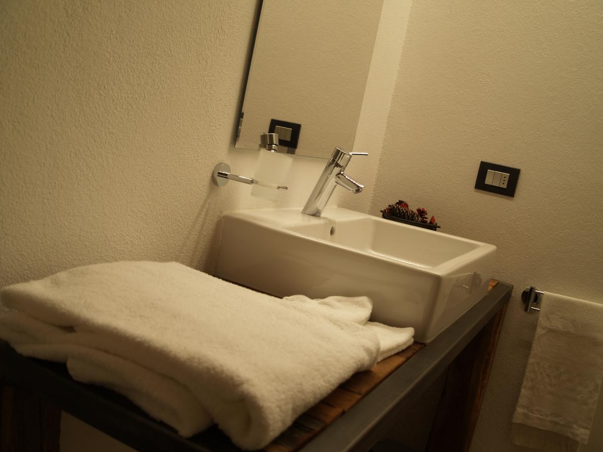Bed and Breakfast Nuit A Pleiney Saint-Rhemy-En-Bosses Exterior foto