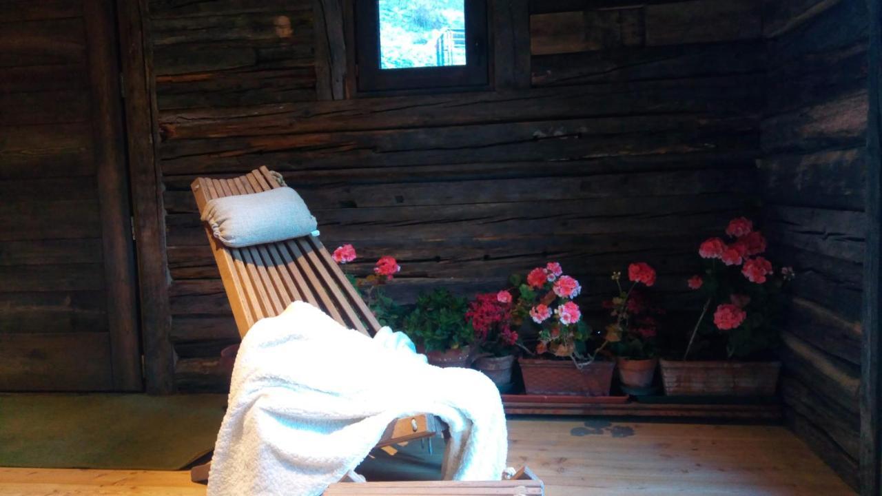 Bed and Breakfast Nuit A Pleiney Saint-Rhemy-En-Bosses Exterior foto
