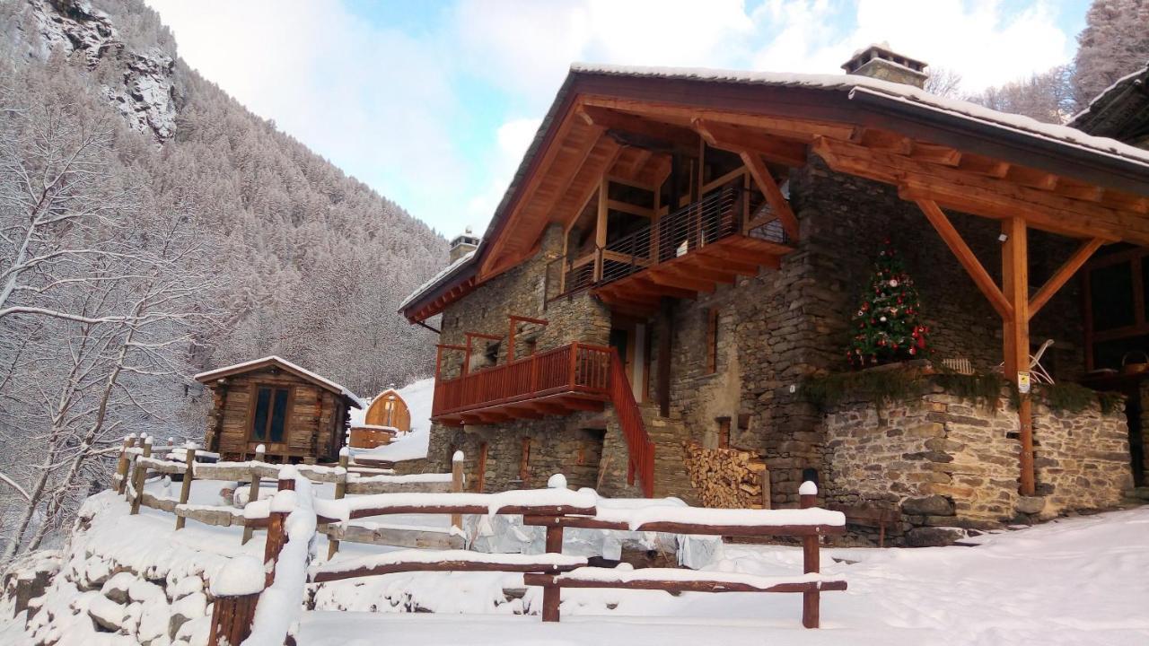 Bed and Breakfast Nuit A Pleiney Saint-Rhemy-En-Bosses Exterior foto